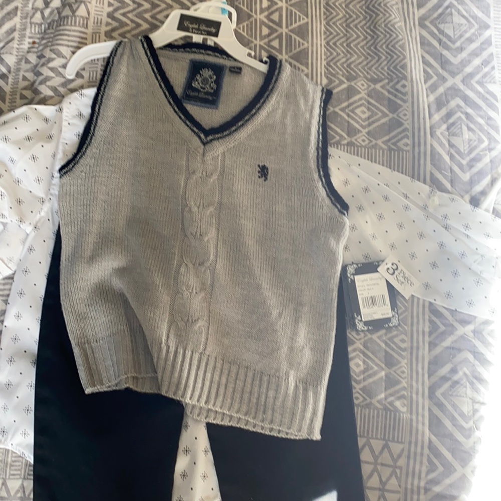 3 piece boys set, brand new